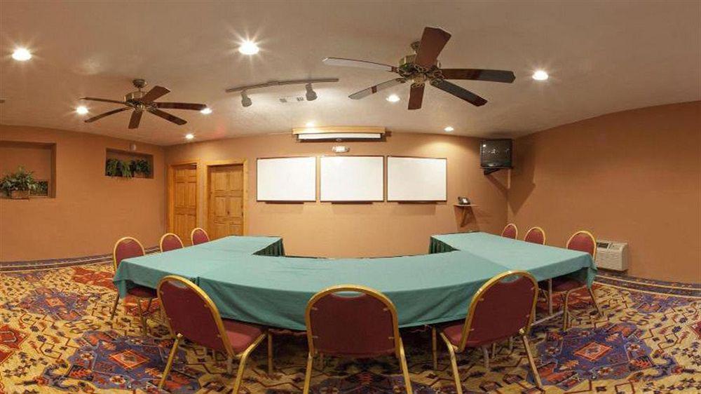 Holiday Inn Canyon De Chelly-Chinle By Ihg Exterior photo