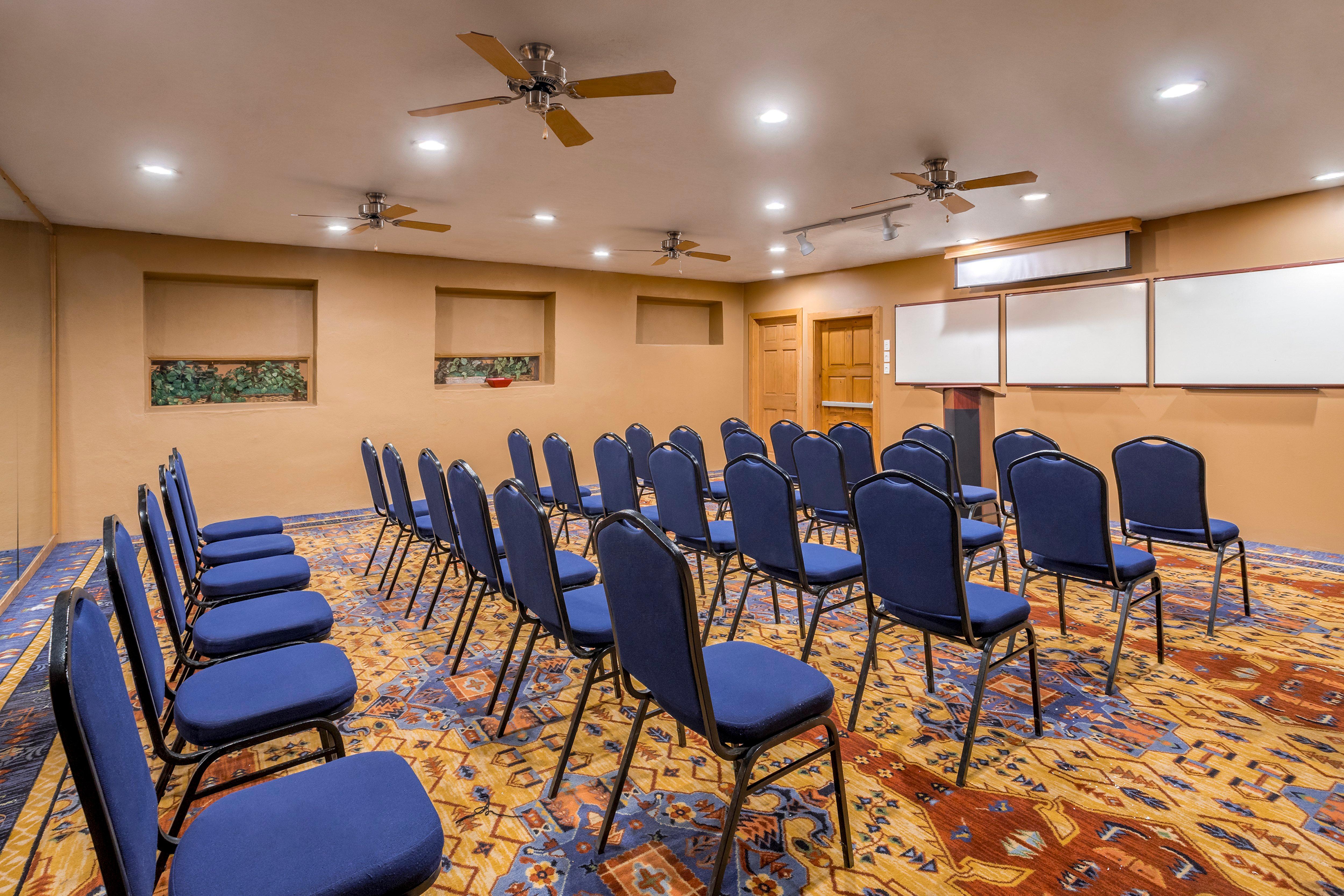 Holiday Inn Canyon De Chelly-Chinle By Ihg Exterior photo